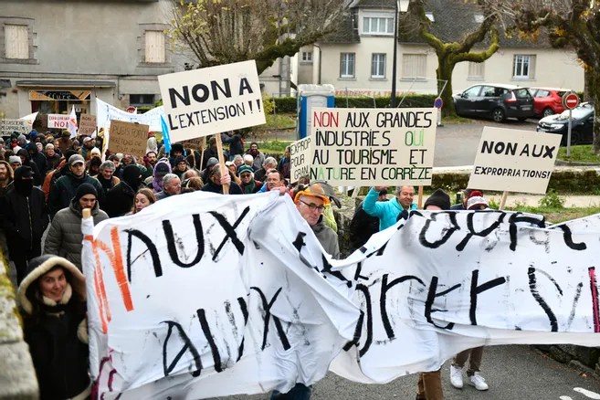 Les Usines à Bois sur un Plateau